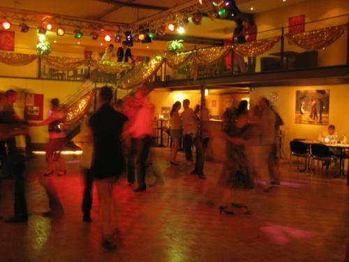 Tanzschule 03